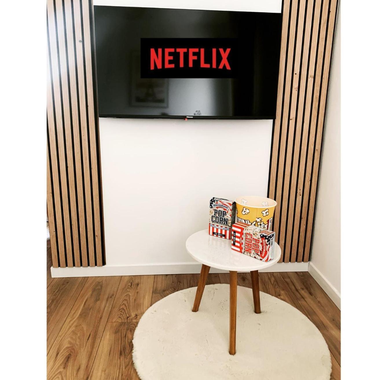 Studio Easy Check-In 8 Mins Disneyland 35 Mins Paris Free Starbucks Coffee Parking Wifi Bussy-Saint-Georges Exteriör bild